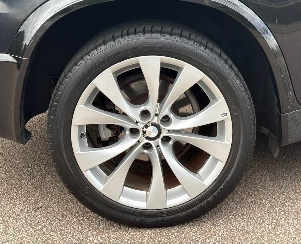 BMW X5 photo 5