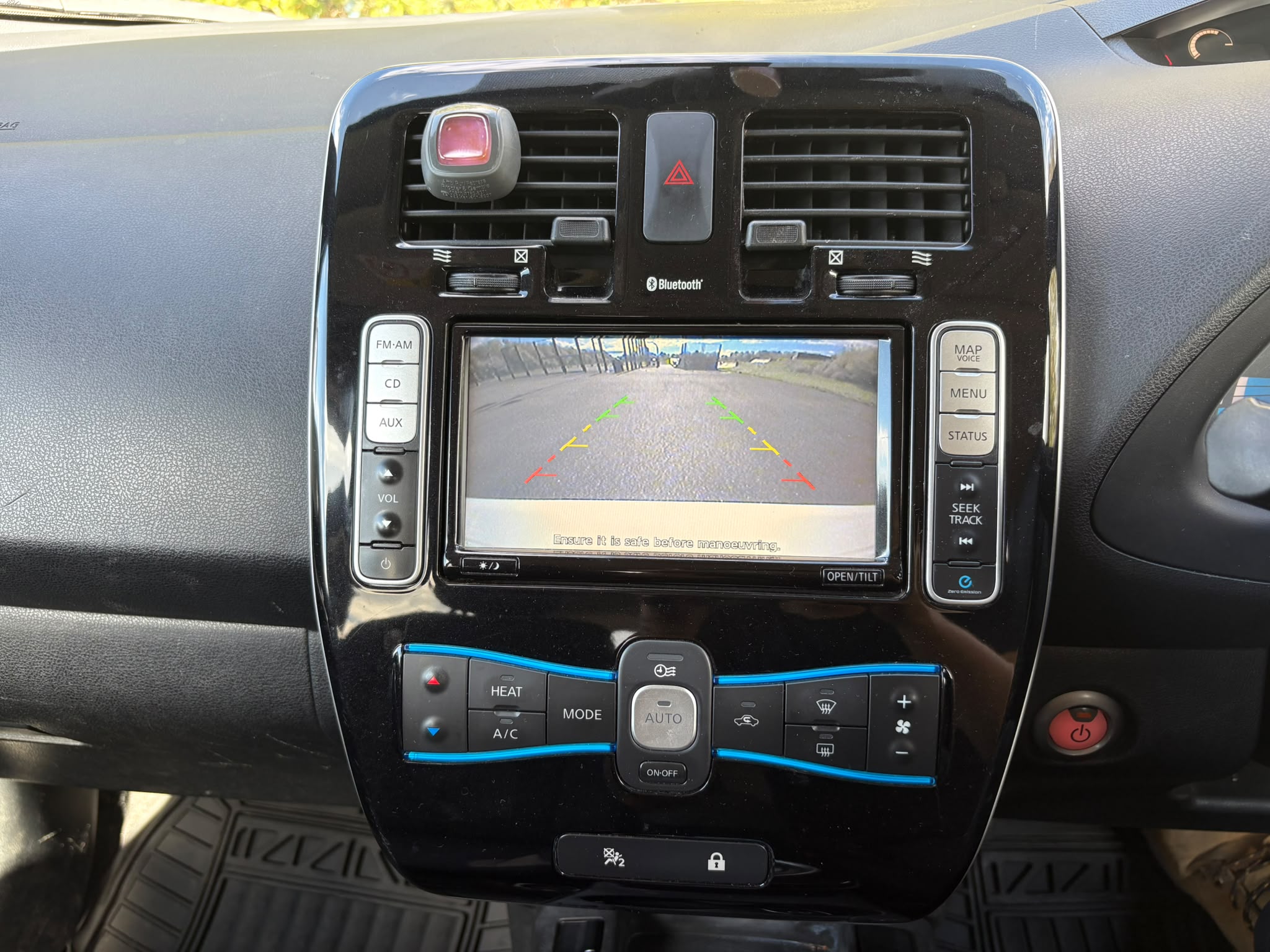 Nissan Leaf photo 4