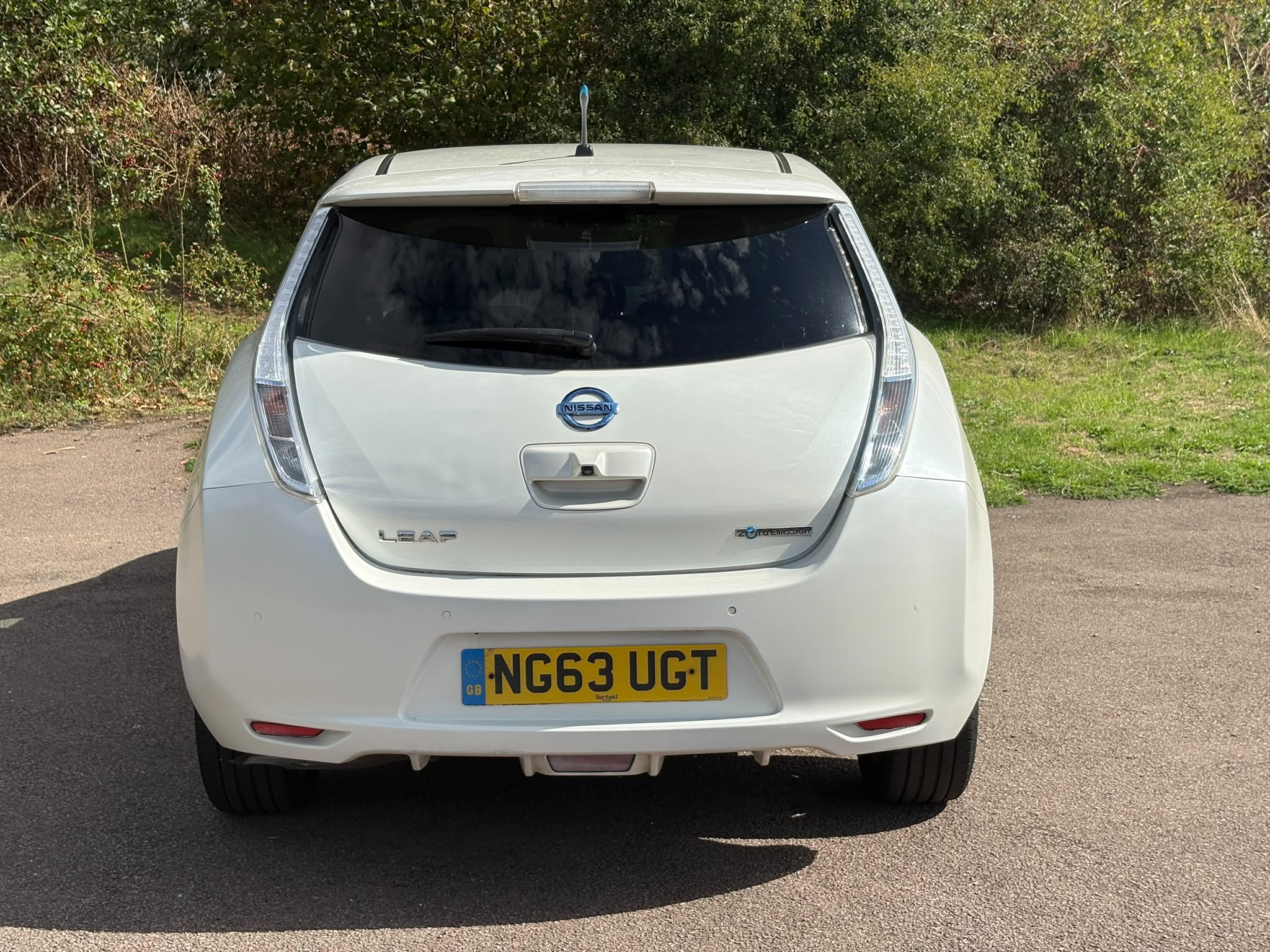 Nissan Leaf photo 8