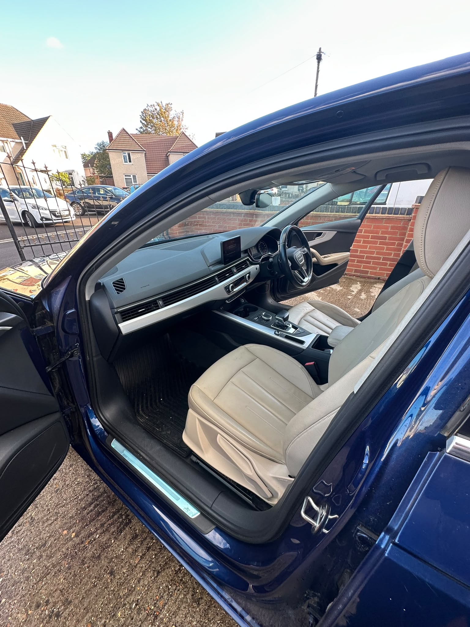 Audi A4 2.0 TDI S line photo 5