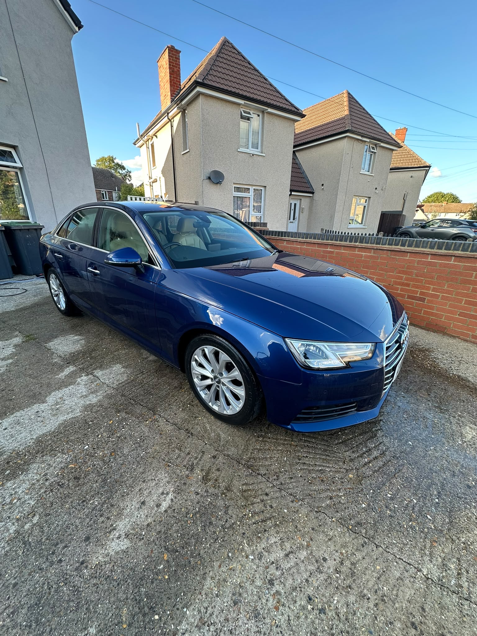 Audi A4 2.0 TDI S line photo 6