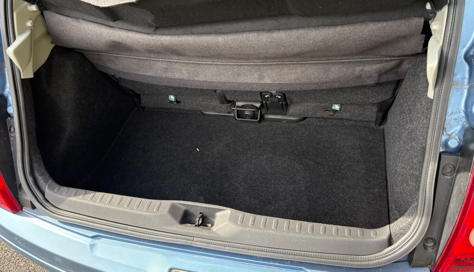 Nissan Micra 1.2 Petrol photo 13