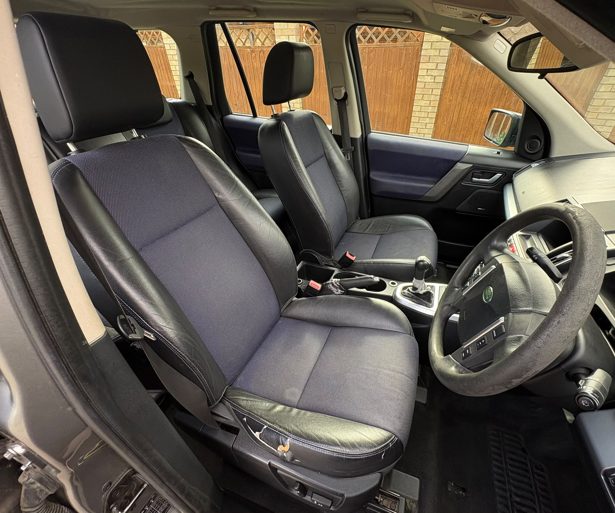 Land Rover Freelander 2 2.2 Diesel photo 7