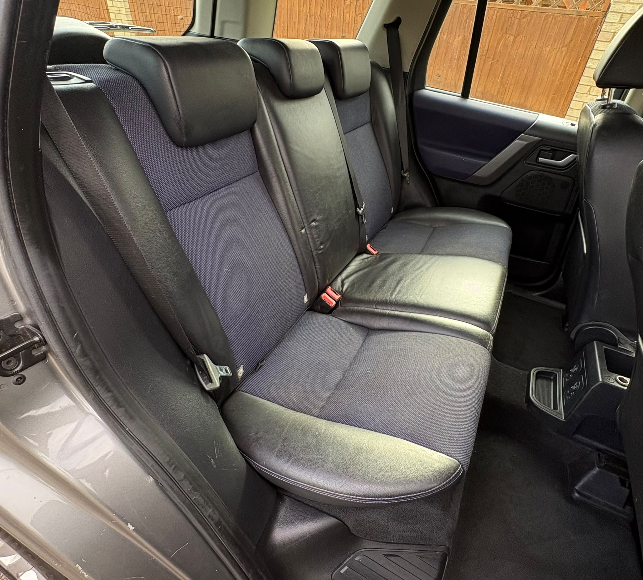 Land Rover Freelander 2 2.2 Diesel photo 13
